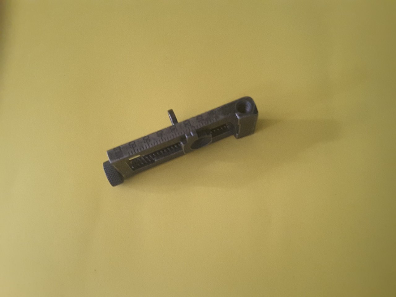 LEAF,REAR SIGHT