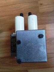 1015-00-933-4113      VALVE,LINEAR     10951703