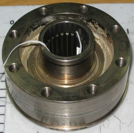HUB, BODY / 3040-01-026-0709