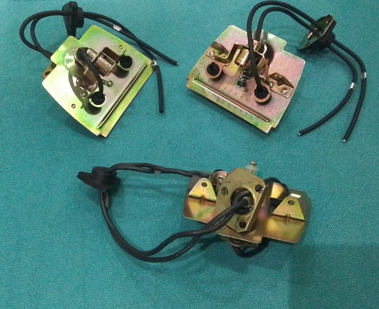 6250-00-353-0955   LAMPHOLDER ASSY.     8378662