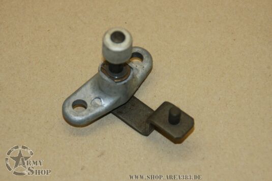 ARM AND PIVOT SHAFT