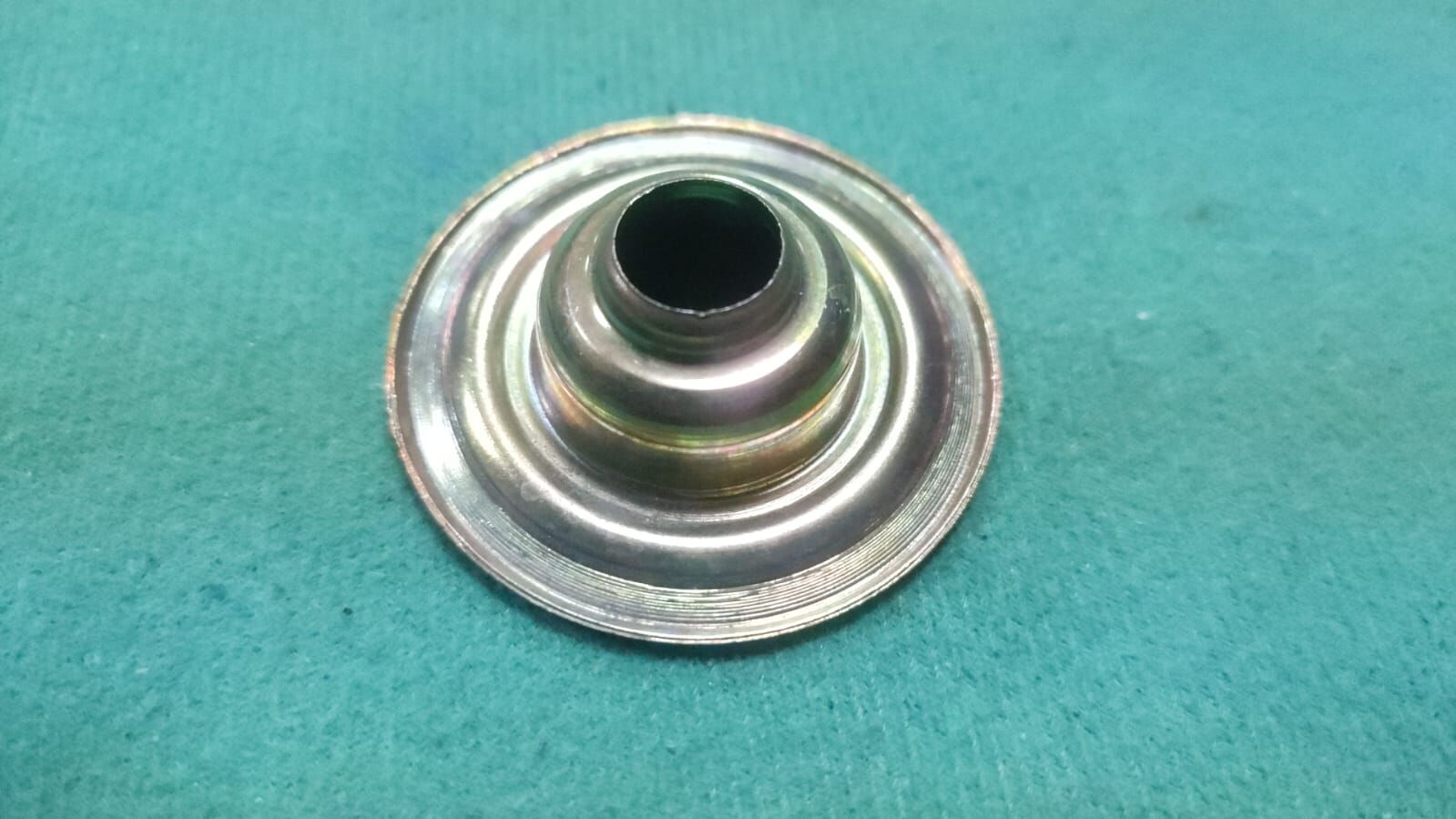 5574123   SEAT,FUEL FILTER   5342-00-612-3134