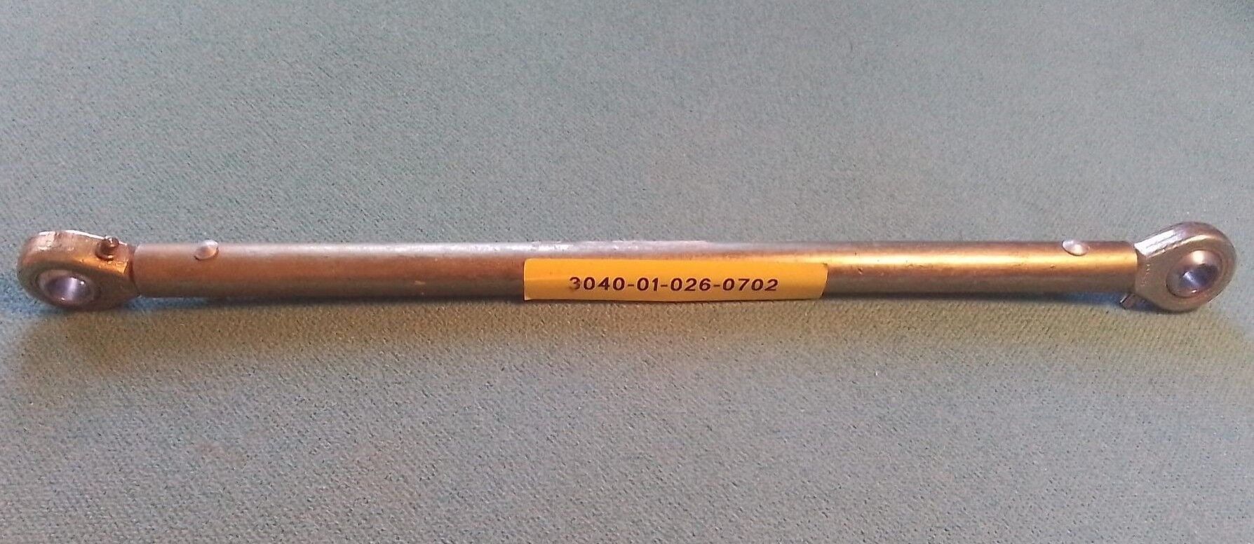 3040-01-026-0702    CONNECTING LINK,RIGID     11684250