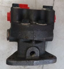 FUEL PUMP ASSY. / 2910-01-024-9238