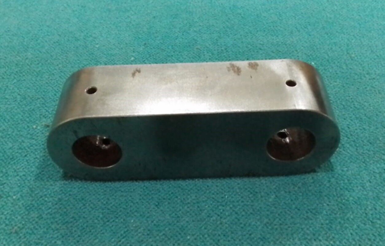 3040-01-089-4999	CONNECTING LINK,RIGHT	11673897-2        3040010894999