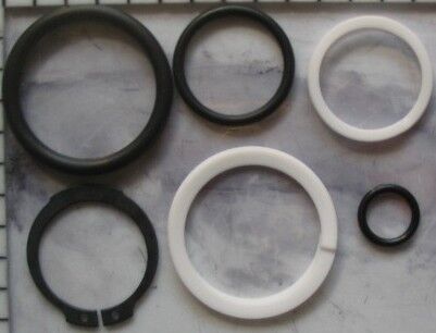 2520-01-042-9135    PARTS KIT,HYDRAULIC TRANSMISSION    5705024   5702986