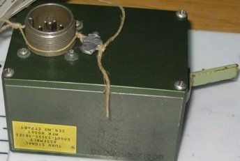 2540-01-057-4682     TURN SIGNAL ASSY.      4190364