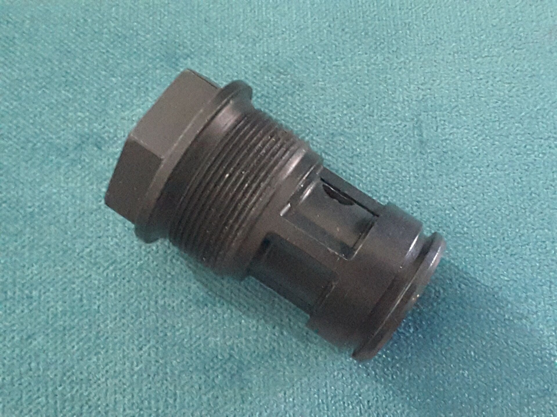 4820-12-300-0303	VALVE,SAFETY RELIEF	8701800915