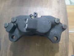 PEUGEOT 4400-C6   CALIPER ASSY.  2530-12-338-9453   4400C6
