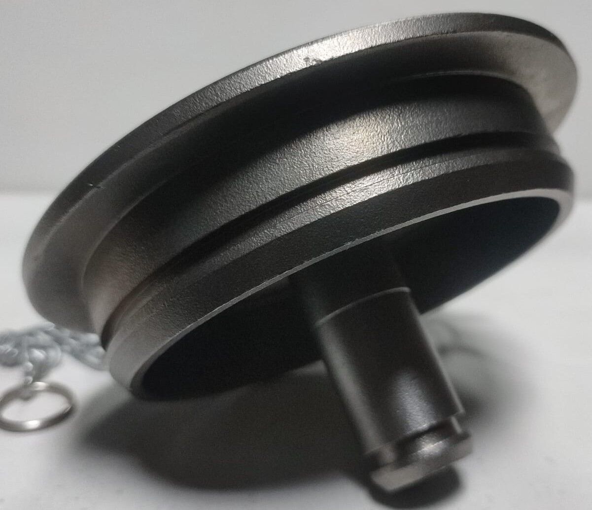 2930-12-186-9587	COVER,FILLER OPENING   	8732030586