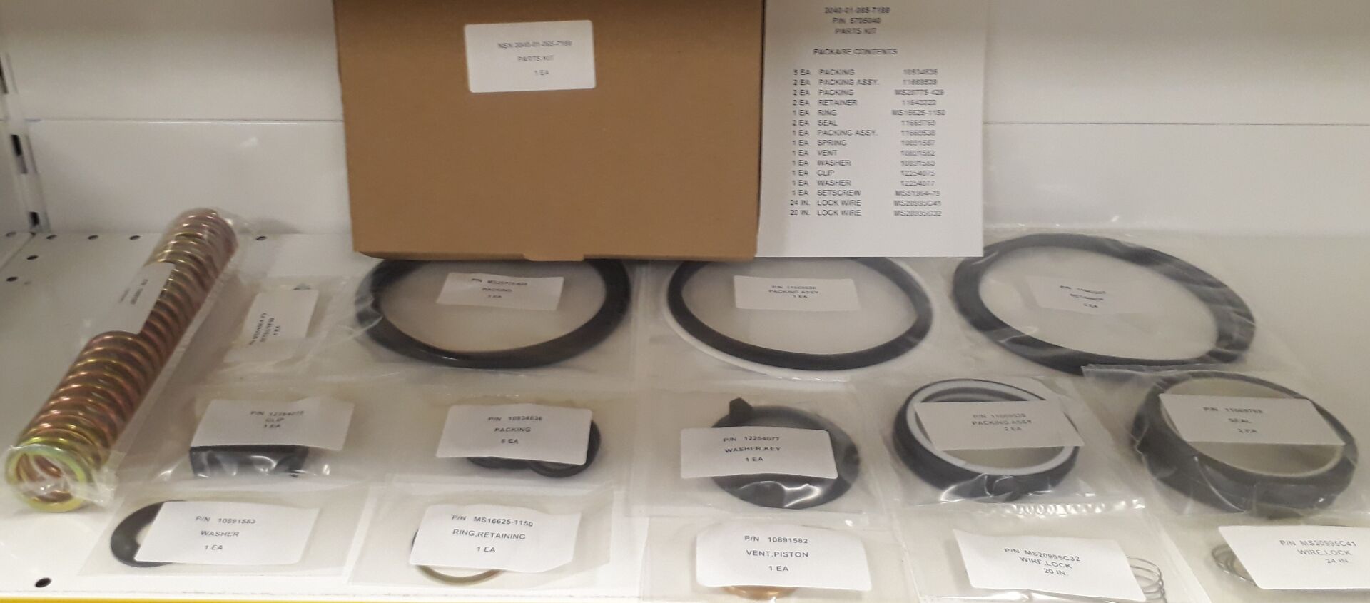 2590-01-065-7199   PARTS KIT,CYLINDER   5705040