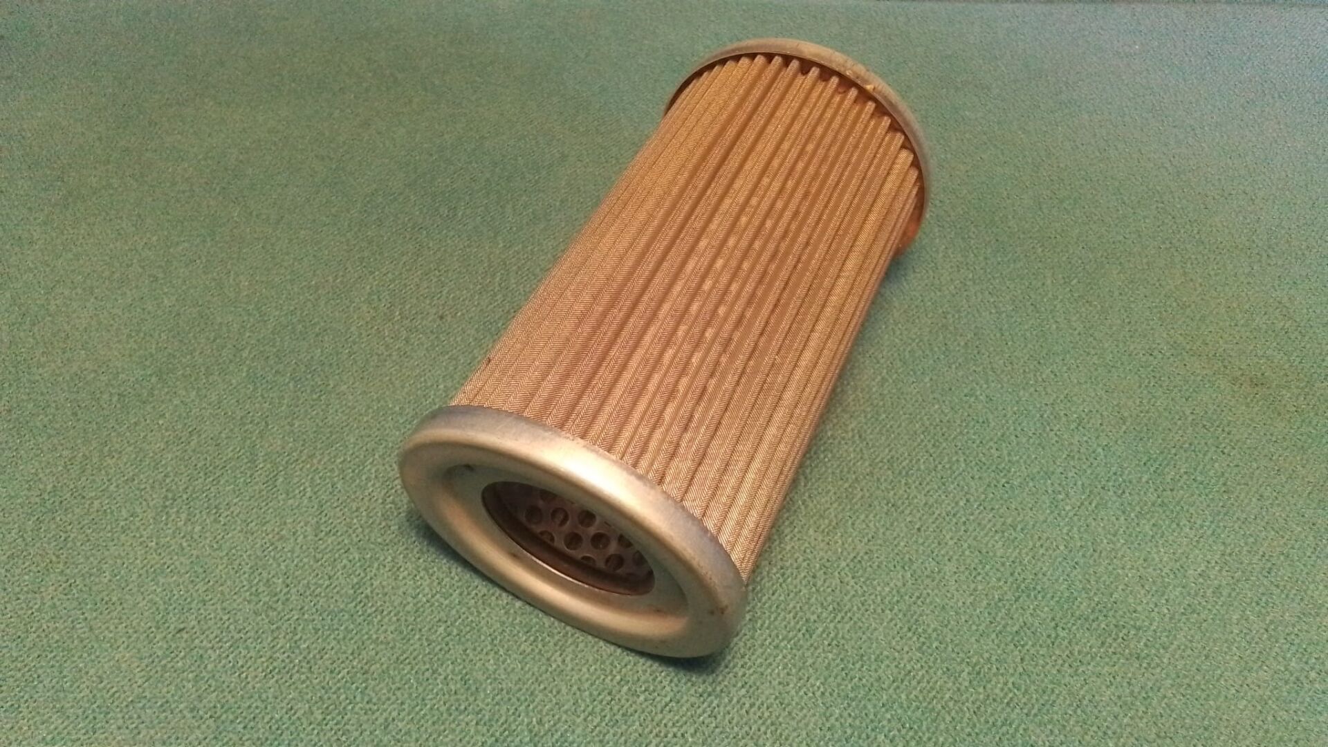 2520-00-126-8611	FILTER ELEMENT,FLUID	10861772