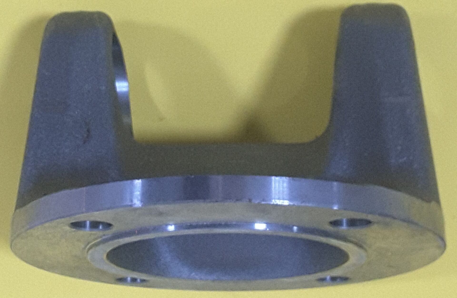 2520-99-812-4224	YOKE,UNIVERSAL JOINT    5102-239     7156383