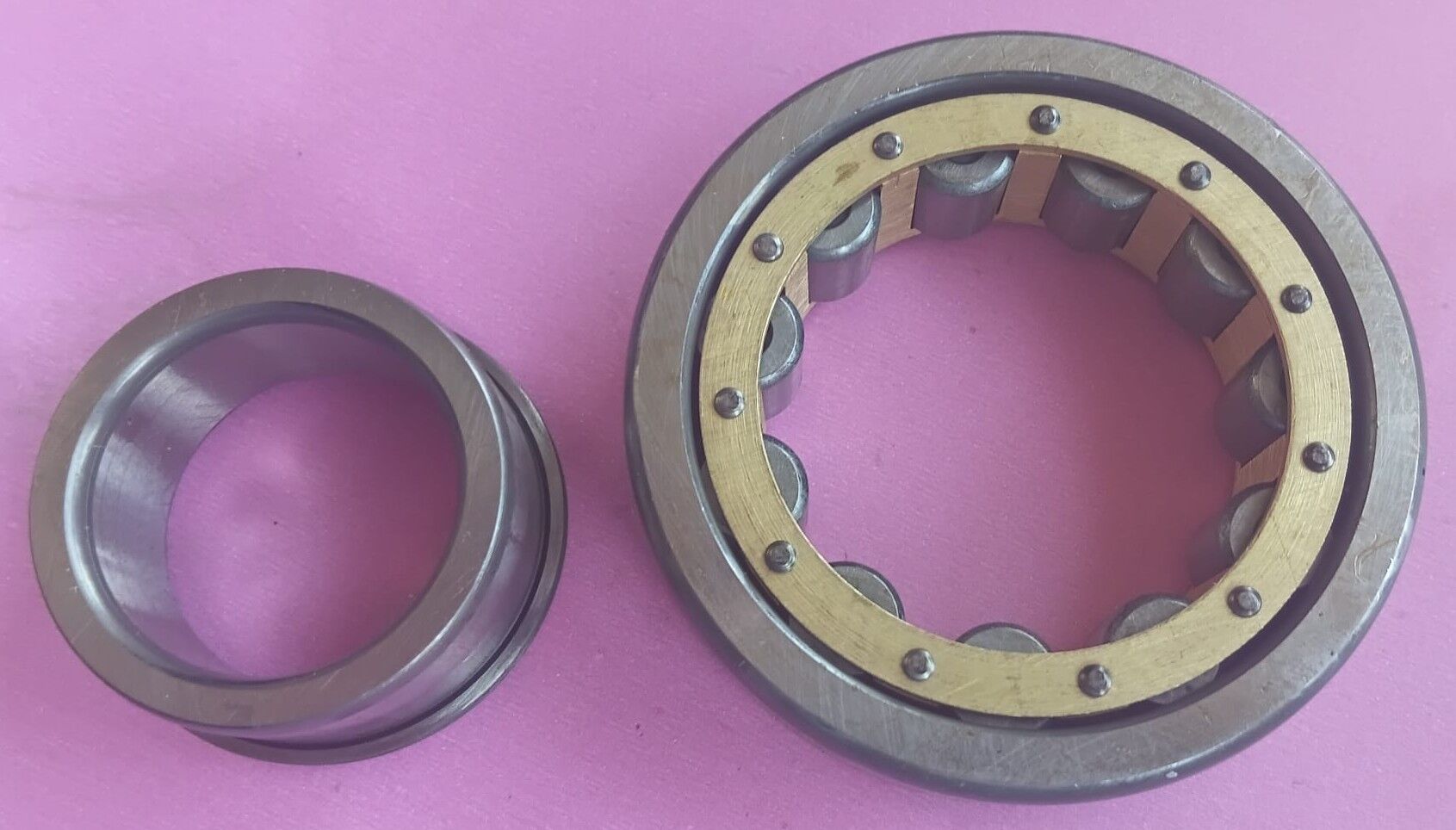 3110-00-155-6591	BEARING,ROLLER,CYLINDRICAL      R1307WB