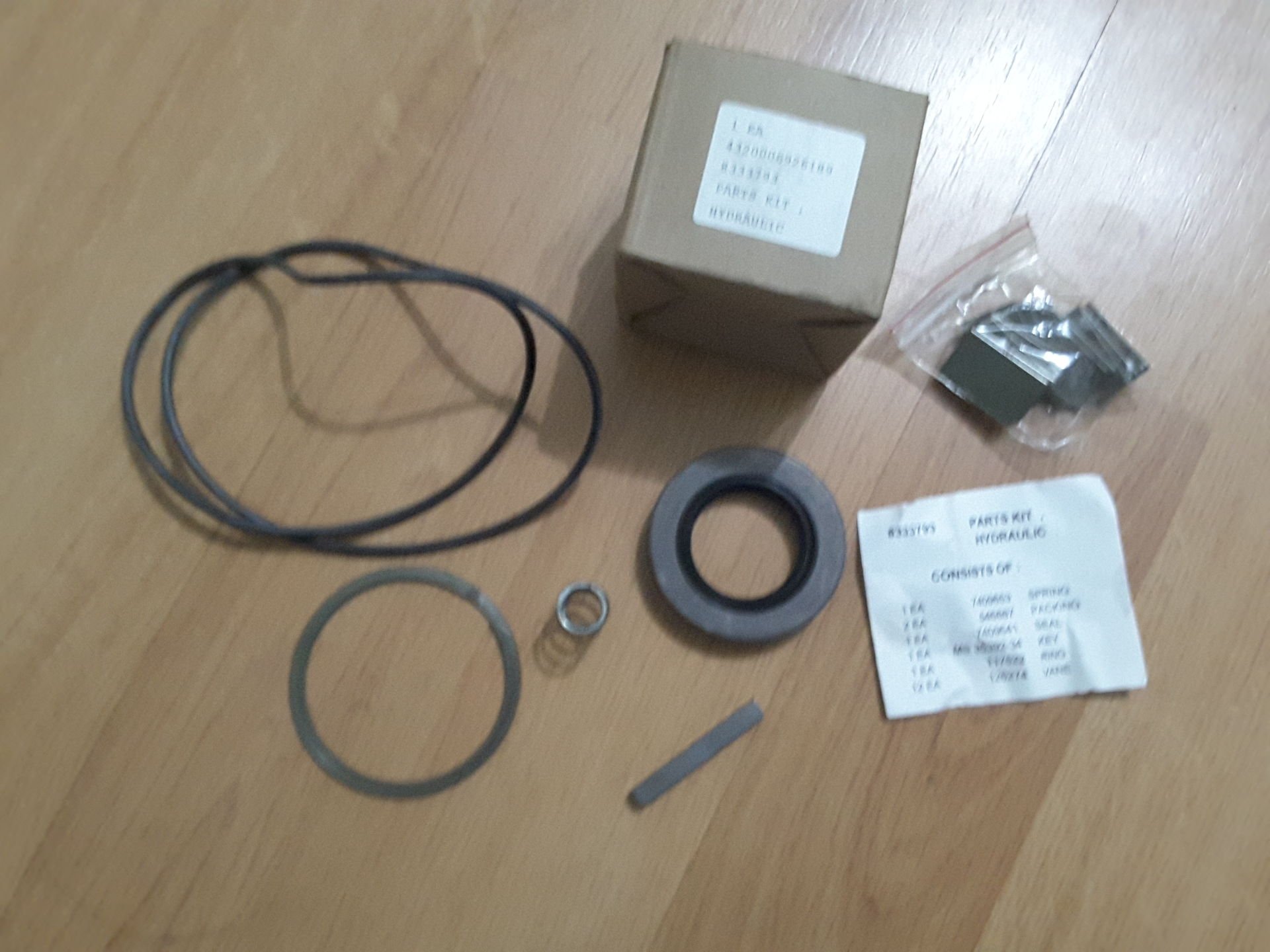 8333793 PARTS KIT,HYDRAULIC PUMP 4320-00-692-6189