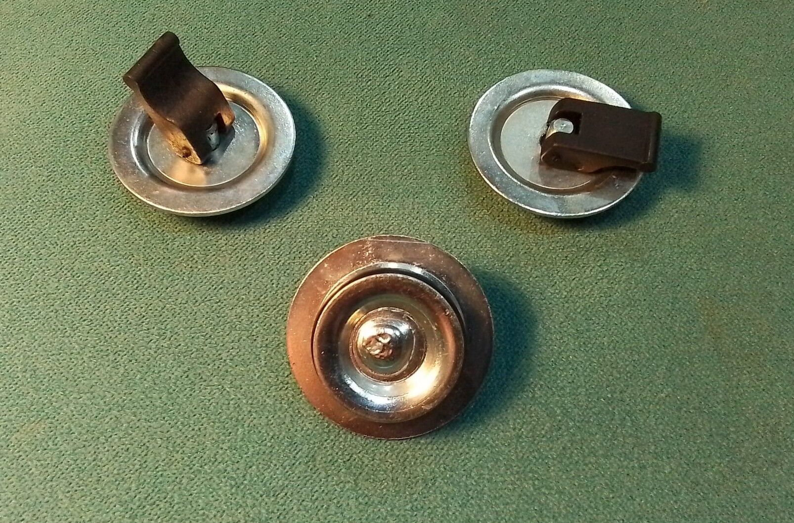 A4616800084   PLUG     5342-12-306-3305