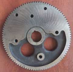 2815-00-933-5249    GEAR,CAMSHAFT    5135278     5133388