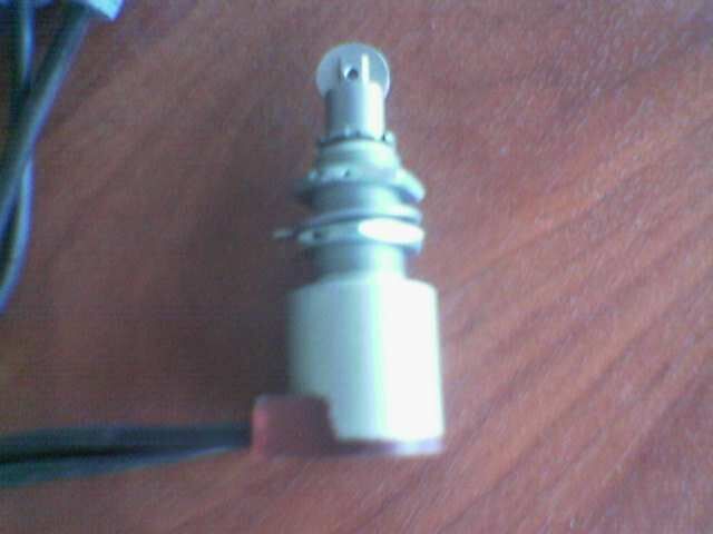 5930-01-056-8513   SWITCH,SENSITIVE    4189493-2