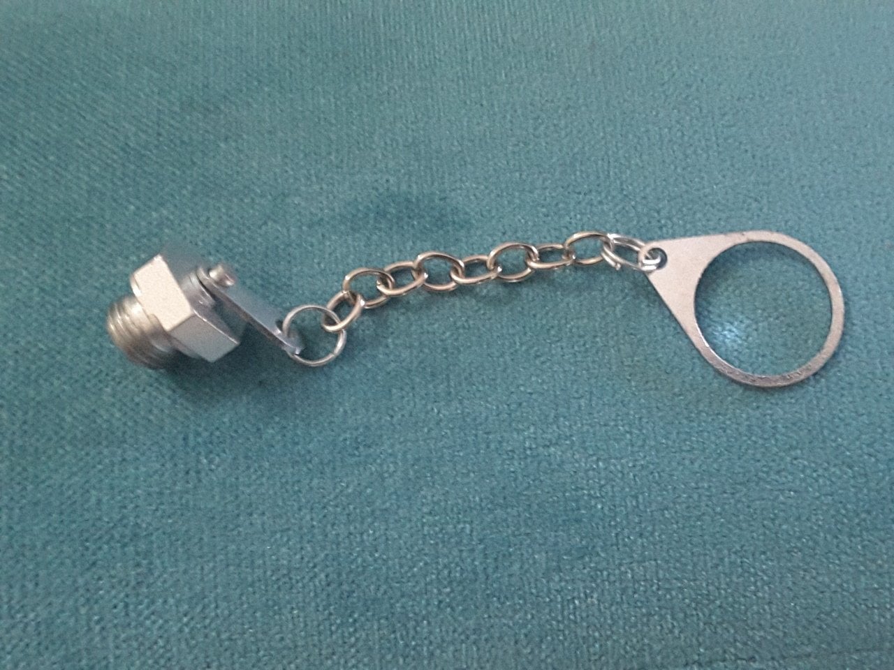 5365-12-186-4701	PLUG,MACHINE THREAD	  8731500072