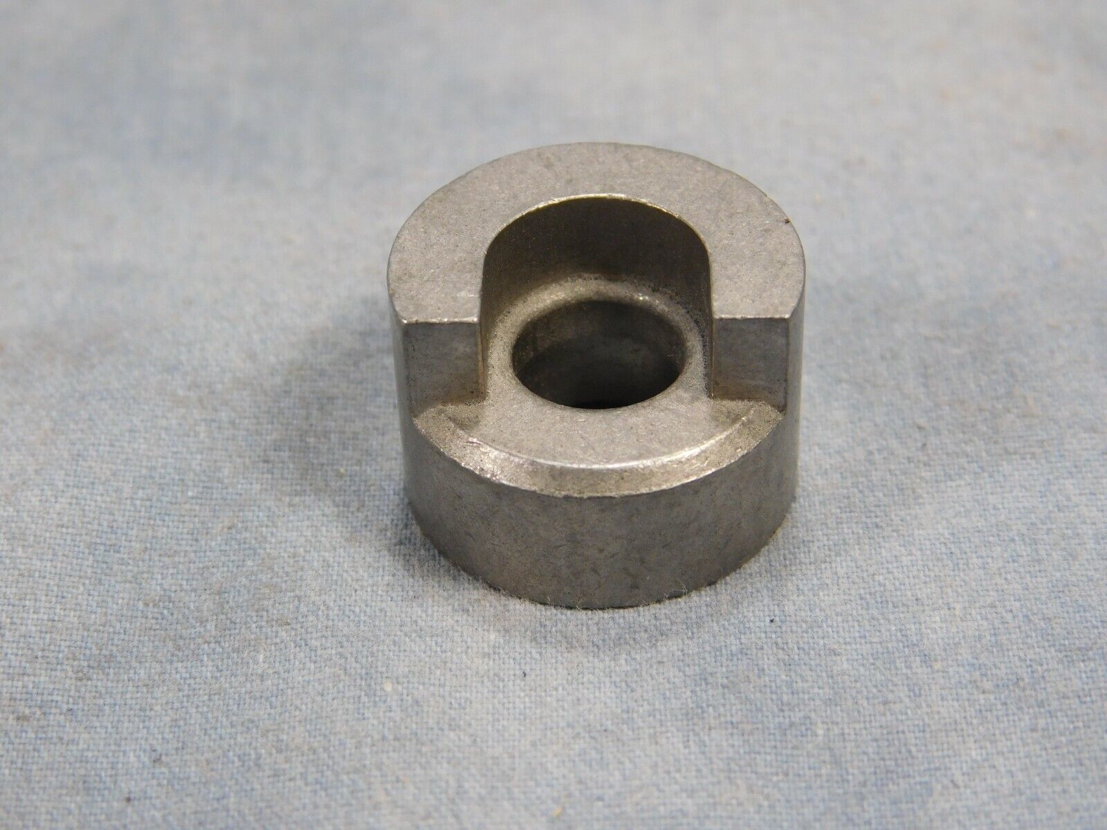 SLEEVE,INJECTION PUMP