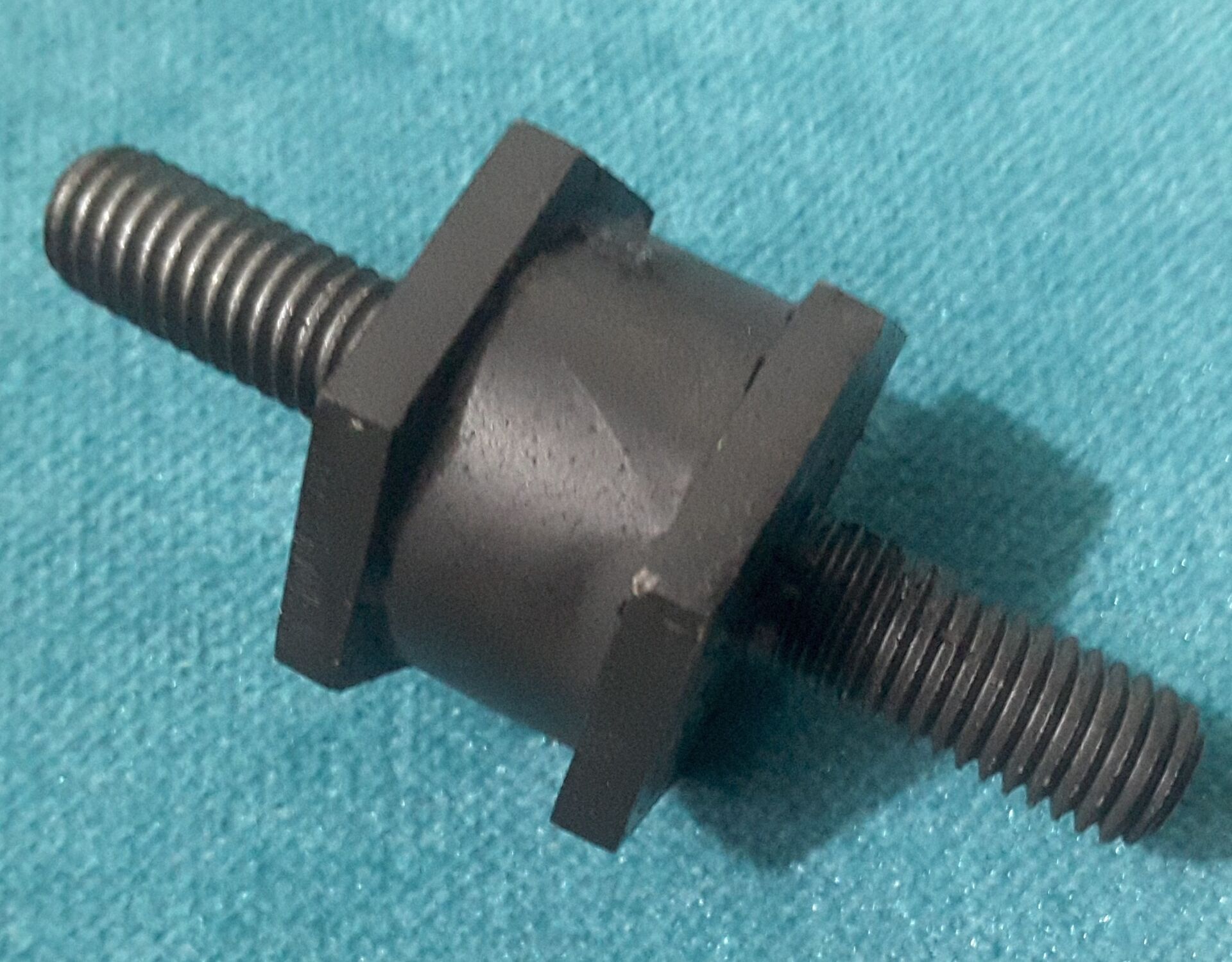 5340-99-769-4175	MOUNT,RESILIENT     271451000516