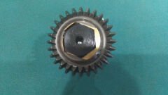 3040-00-767-3200  	GEARSHAFT,BEVEL  	10865393