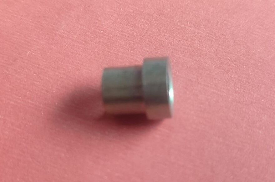 4730-00-302-8641	SLEEVE,FLARED,TUBE FITTING	MS20819-4D