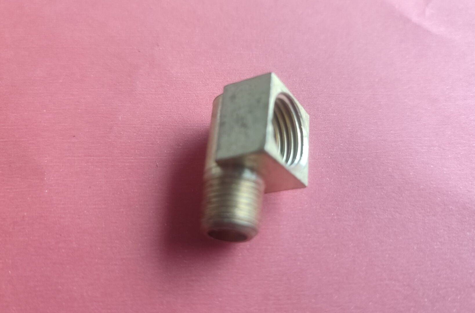 W400X5    225815     ELBOW     4730-00-640-1051