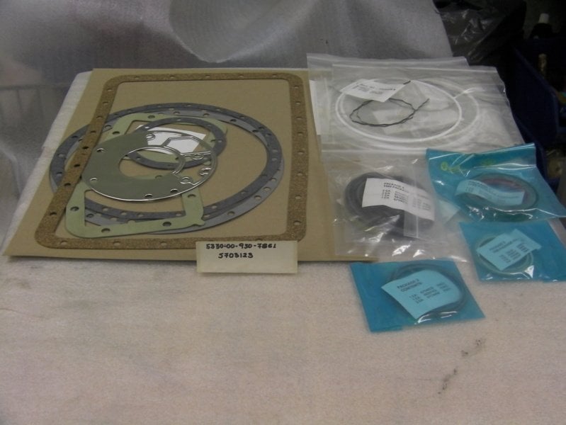 GASKET AND SEAL SET