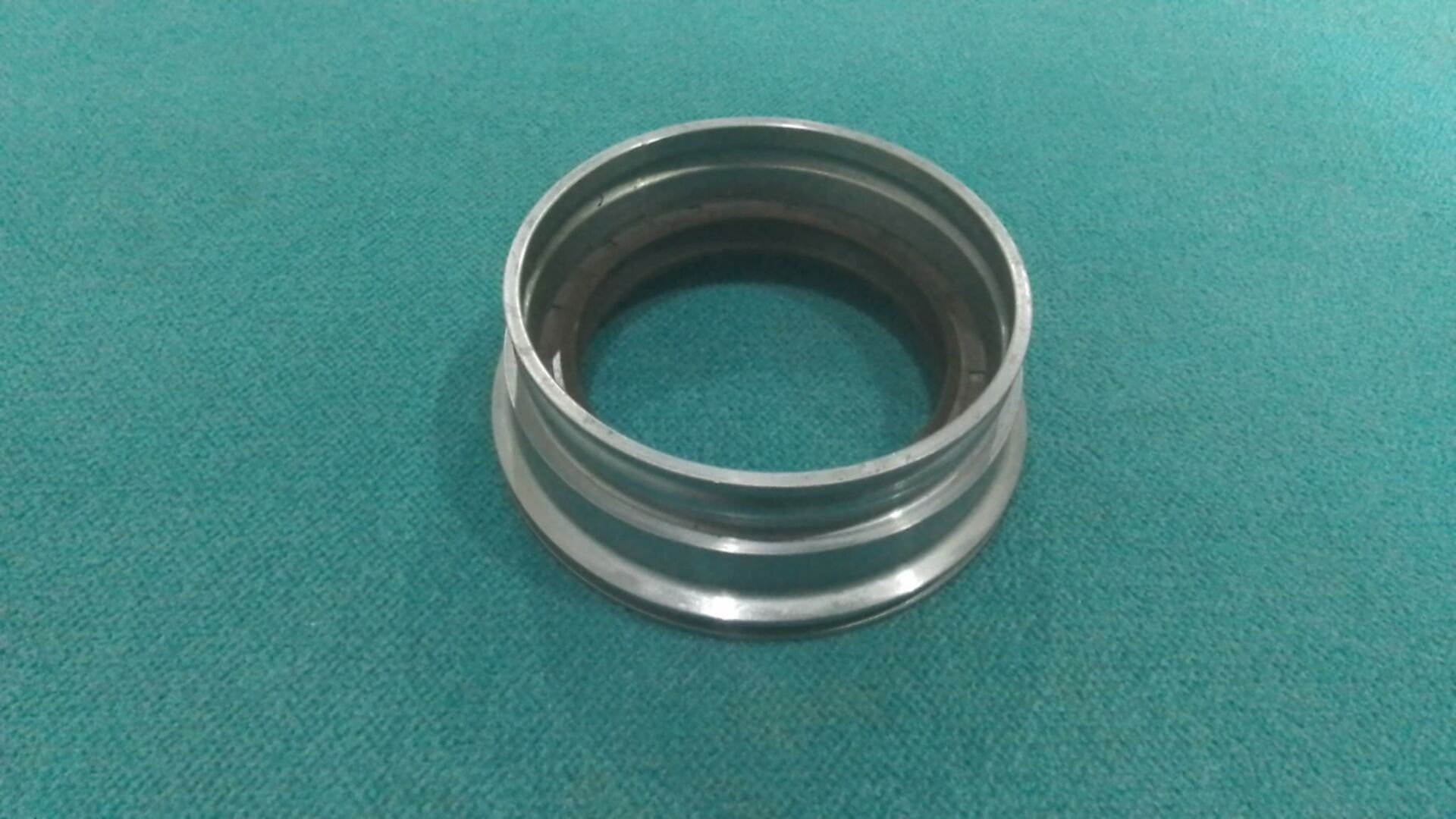 SEAL AND JOINT ASSEMBLY