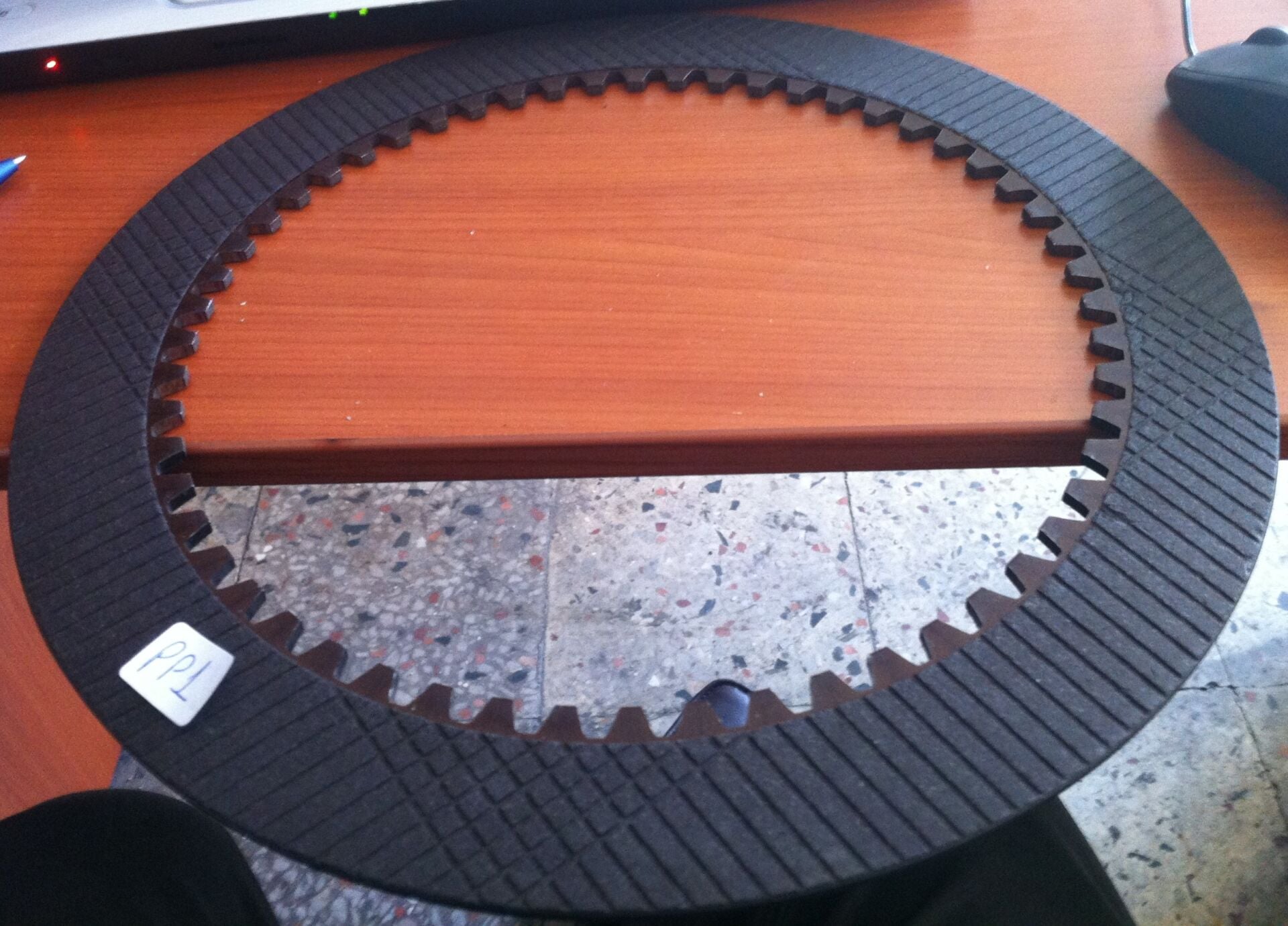 2520-01-030-6696    DISK,CLUTCH     6835314