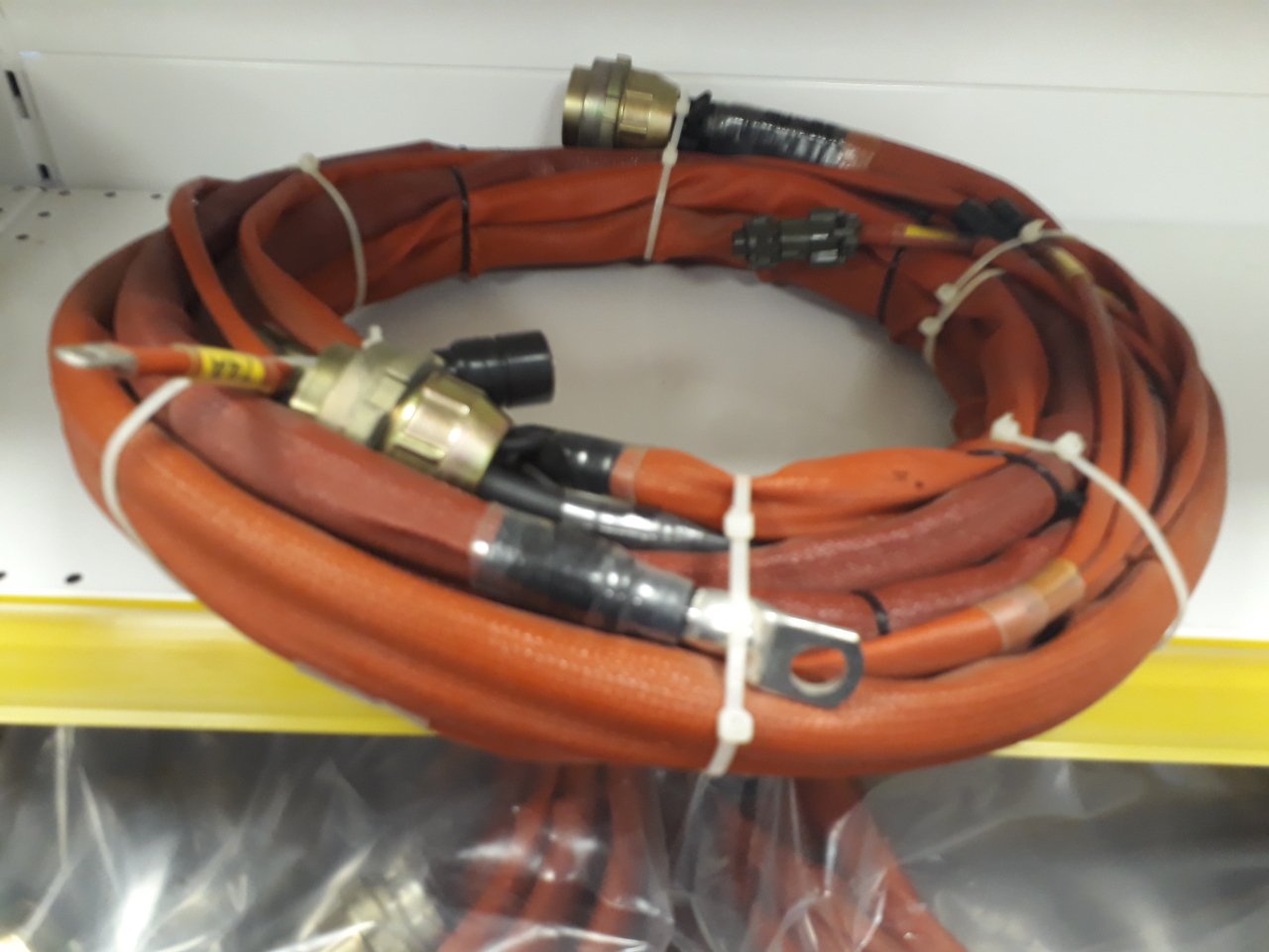 6150-01-144-8900     WIRING HARNESS,BRANCHED   12268910