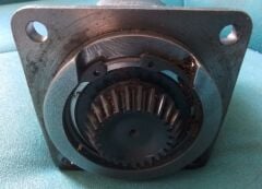 1015-00-178-0402      GEARBOX ASSEMBLY,NO-BACK     10951651