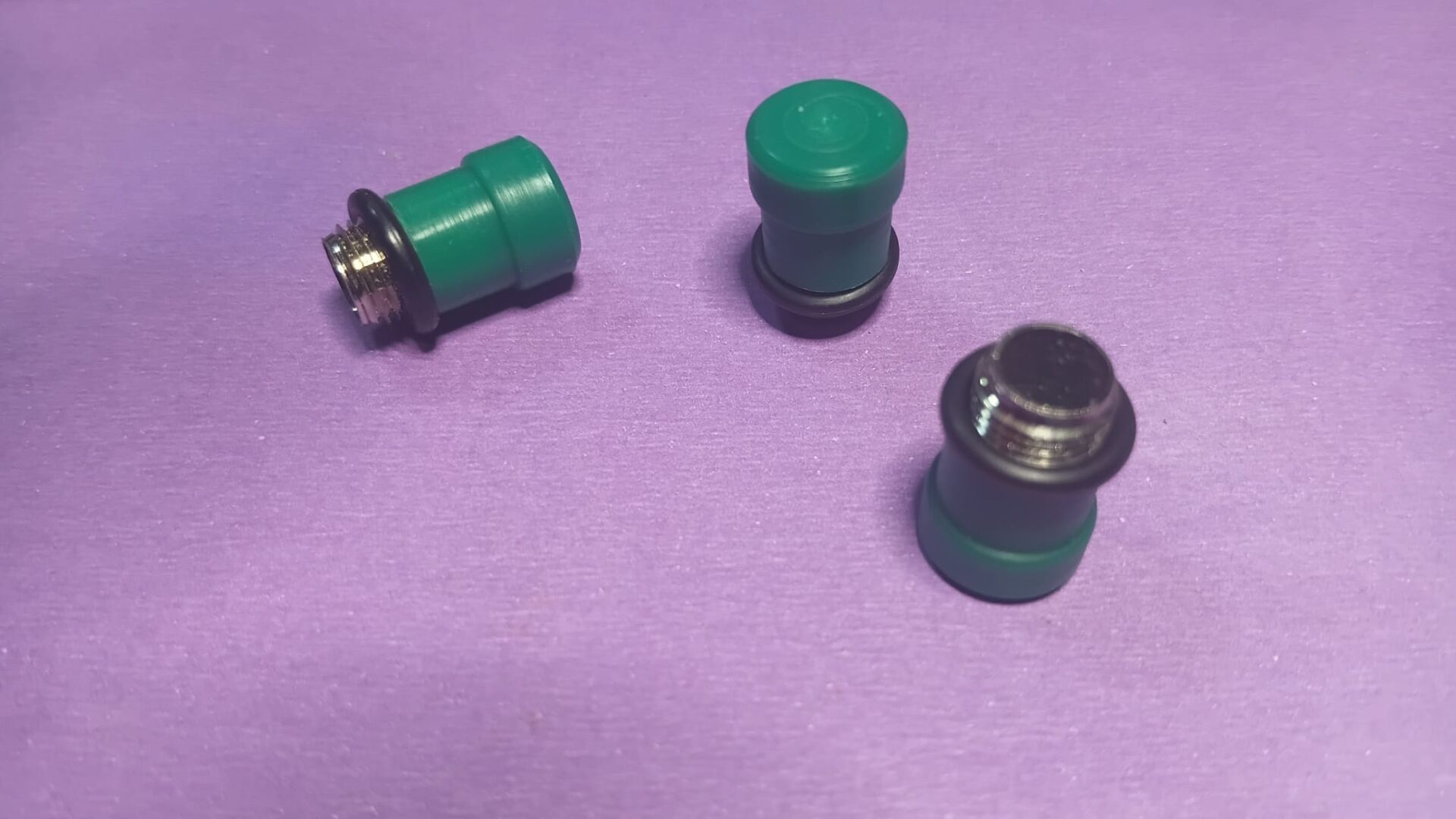 6210-01-013-4227  LENS,LIGHT,GREEN   11732612-1