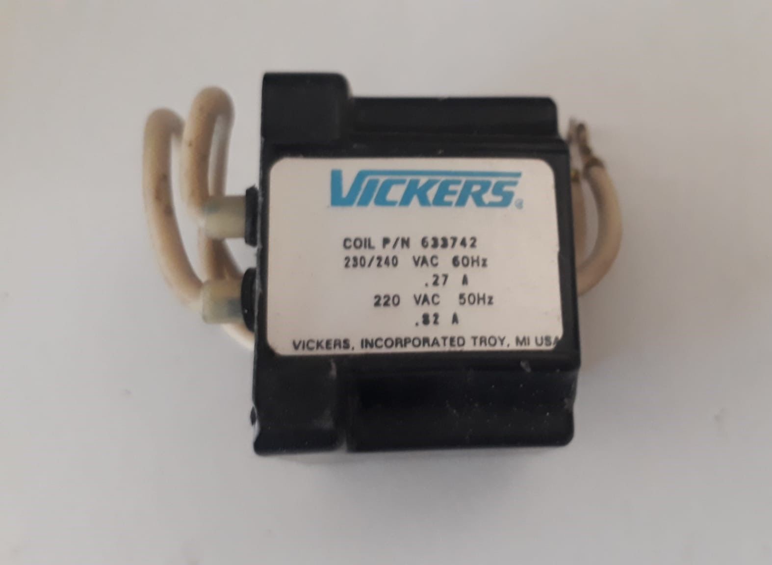 VICKERS SOLENOID COIL  633742  220/230/240VAC  50/60Hz-SAME DAY FREE SHIPPING VIA UPS 7 DAYS