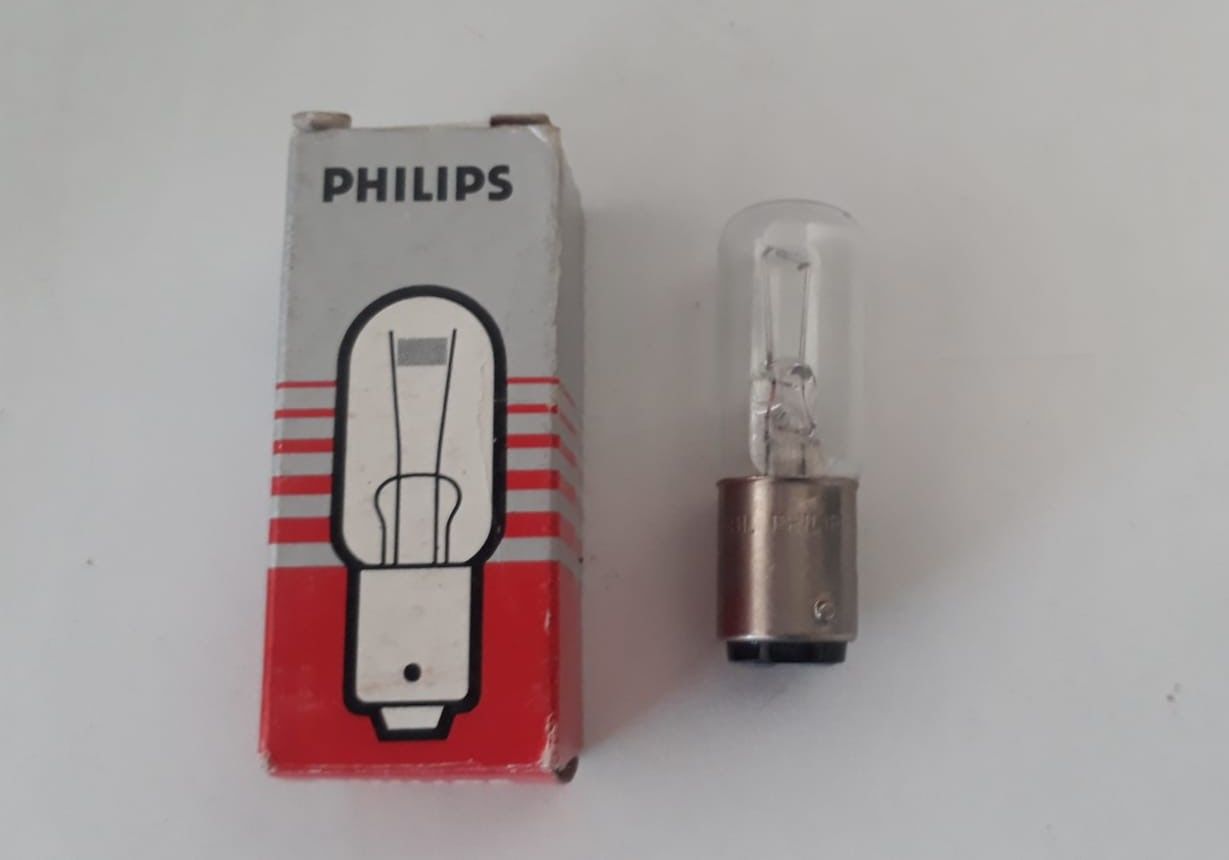PHILIPS 13347W  6V 15W Ba15d BULB