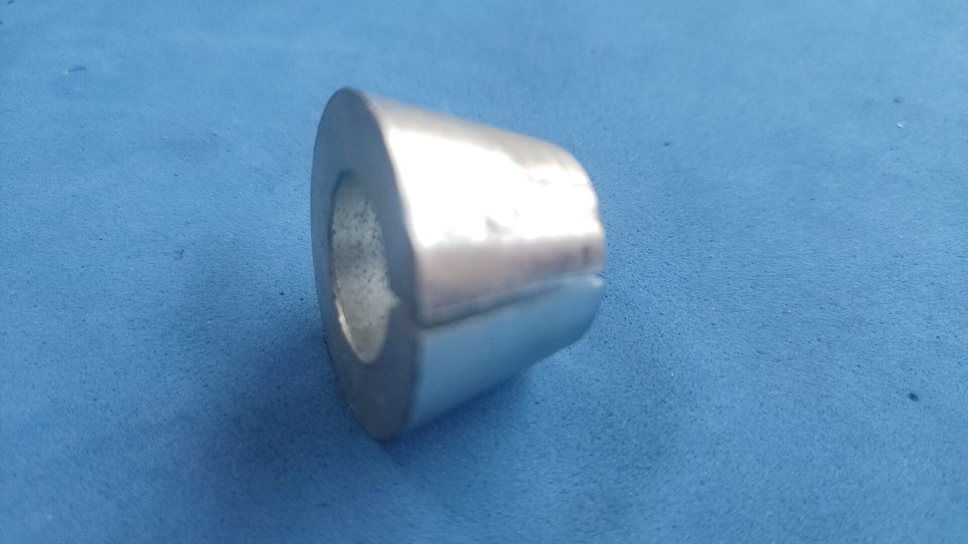 5365-00-799-7721       BUSHING,TAPERED     7997721