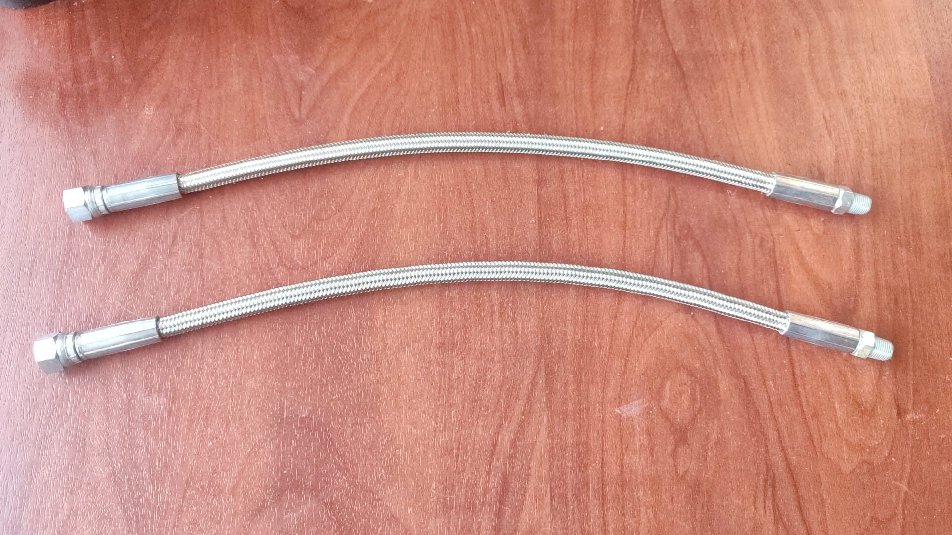 4720-00-410-1231	HOSE ASSY.,NONMETALLIC	8761502-2