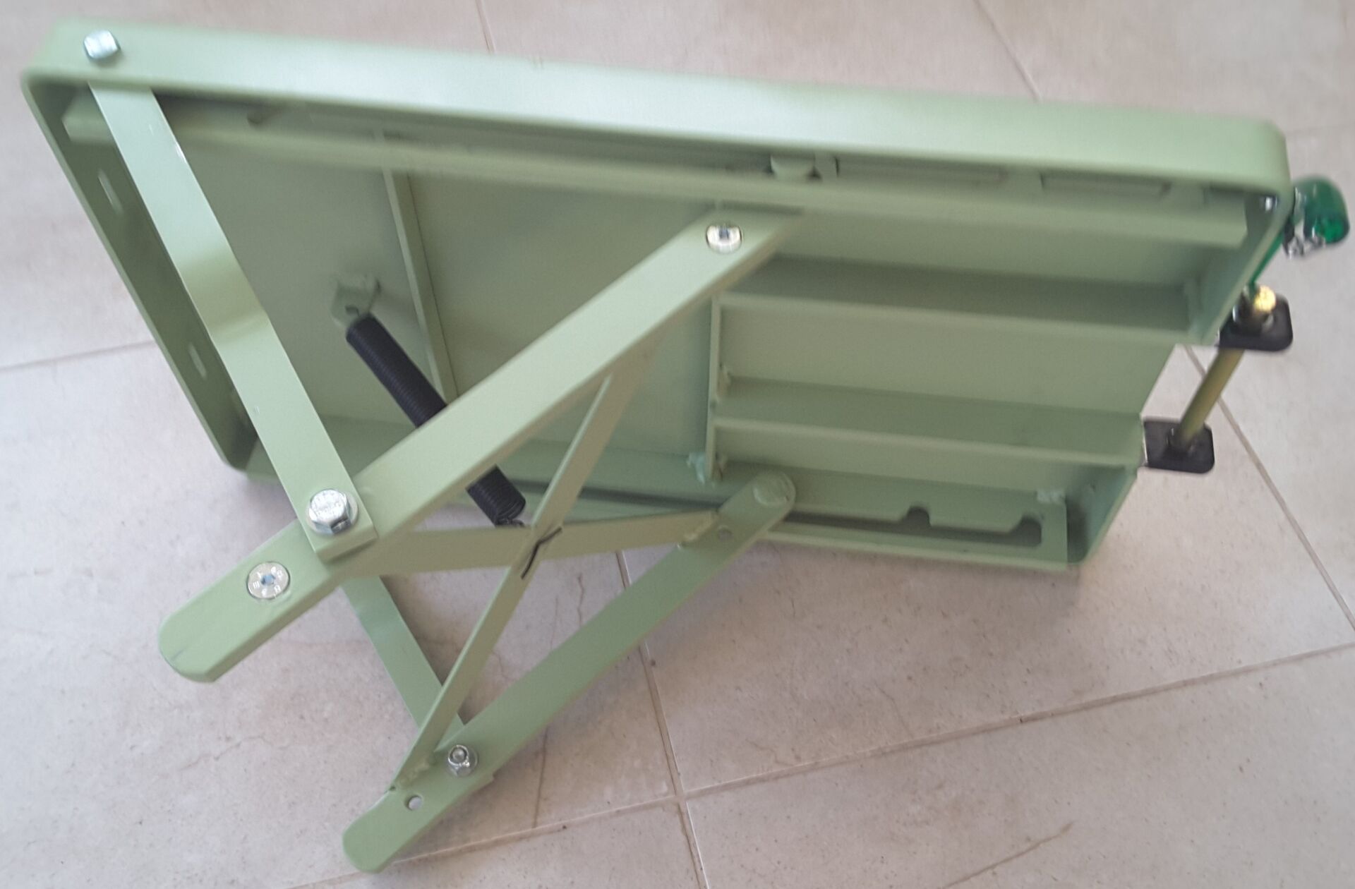 2540-00-933-6949	   PLATFORM,COMMANDERS   	8763400