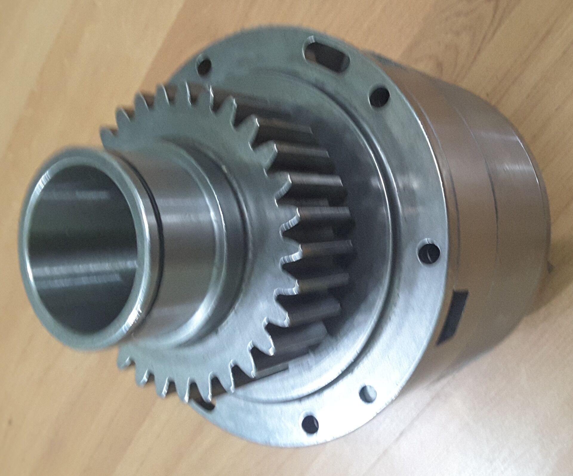 3040-01-054-9730   HOUSING,MECHANICAL DRIVE   12254215