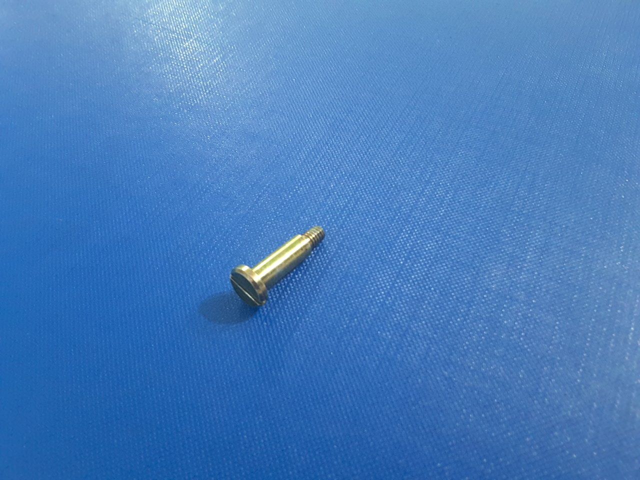 SCREW,SHOULDER