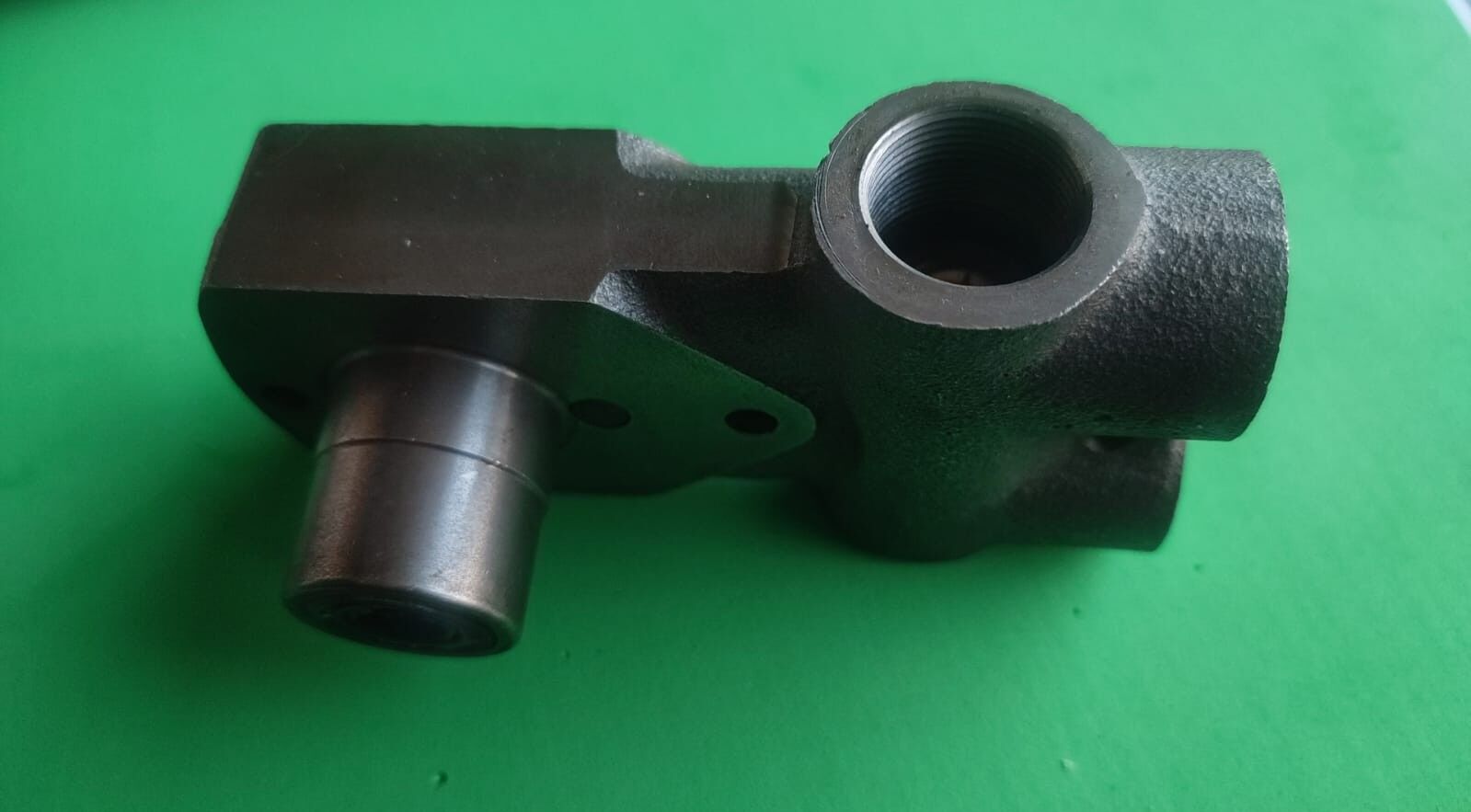 HG9071     HOUSING,FUEL PUMP