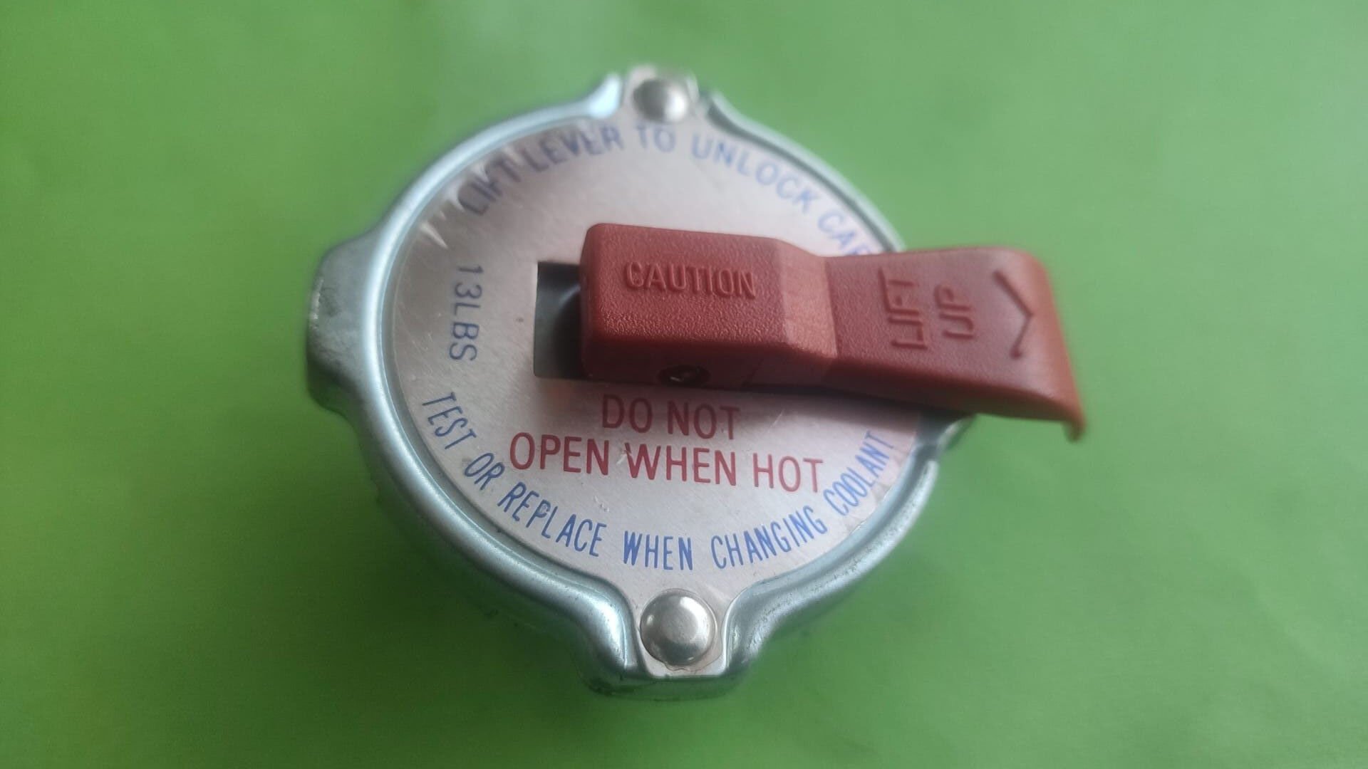 STAND 10329 - MOTORAD 13 LBS   UNIVERSAL RADIATOR CAP     2930-01-026-2088