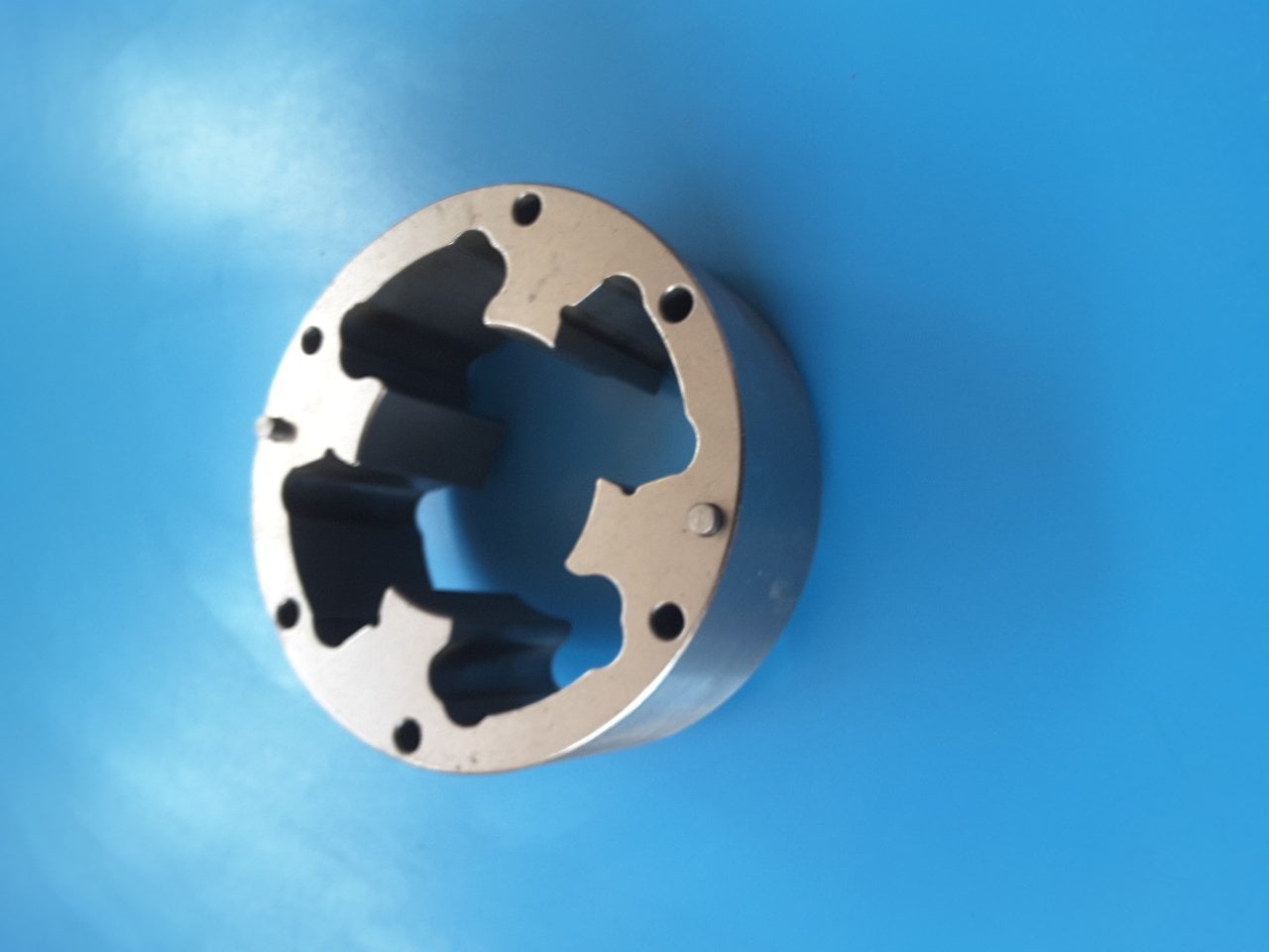 8682730     HOUSING ASSEMBLY