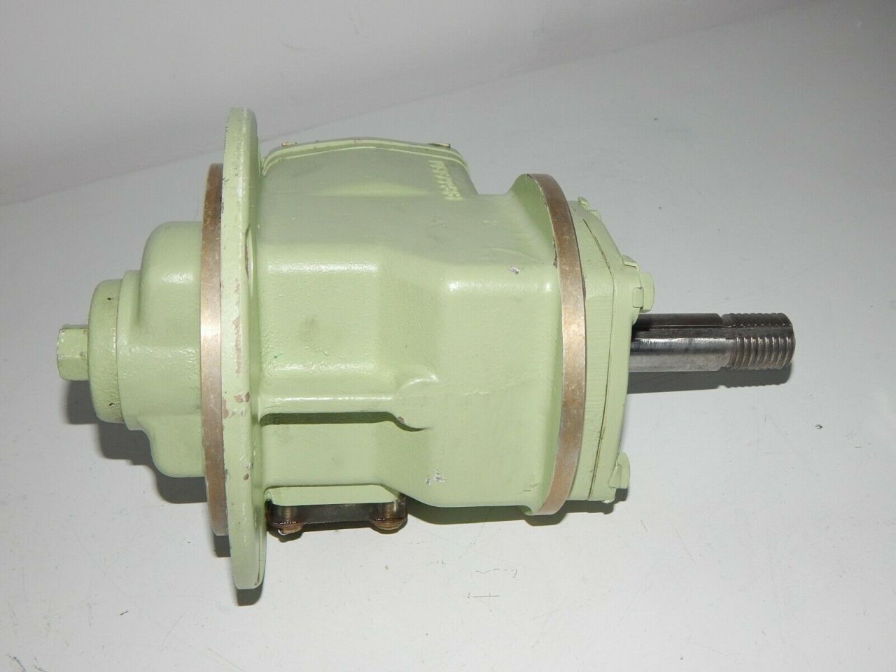 ANGLE DRIVE, COOLING / 3010-01-485-0432